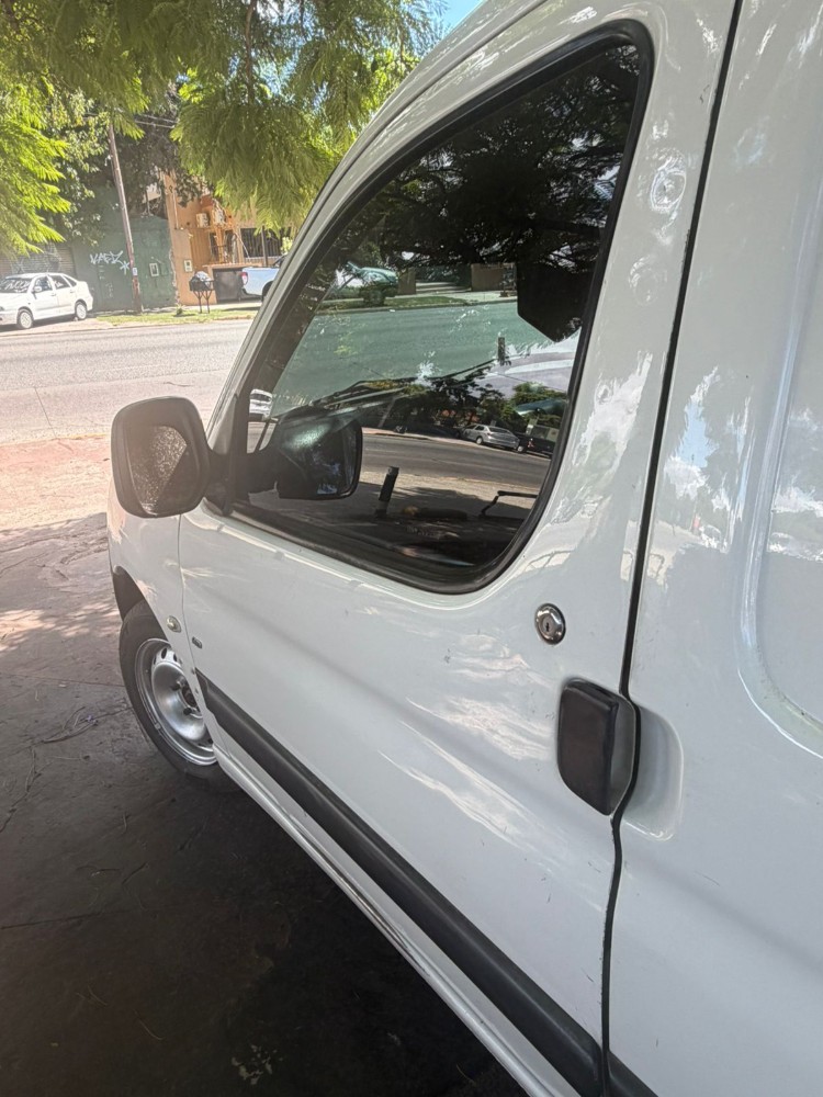 Peugeot Partner CONFORT 1.6 HDI — foto 5